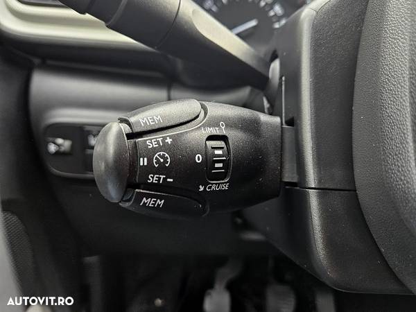 Citroën C3 1.2 PureTech BVM Live - 27