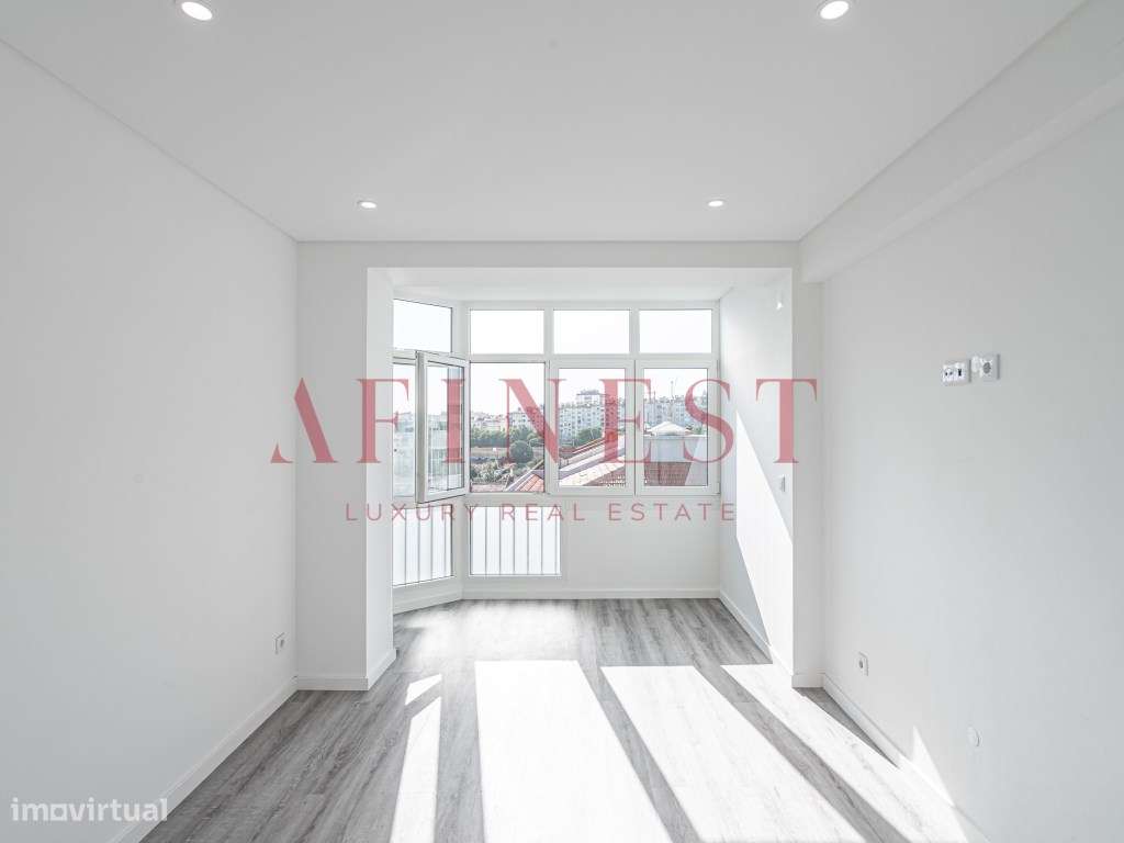 APARTAMENTO T2 TOTALMENTE REMODELADO EM QUELUZ - 5 % YIELD ! - Grande imagem: 5/27