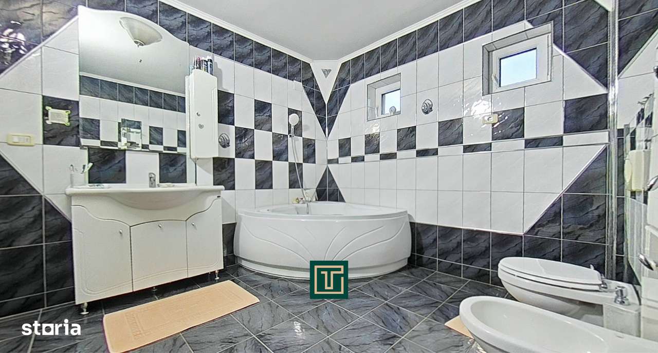 Casă cu 15 camere, teren generos, piscină și 2 corpuri–Fântânele, Arad-10