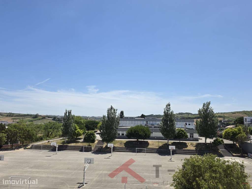 Apartamento T3 no Centro da Lourinhã-21