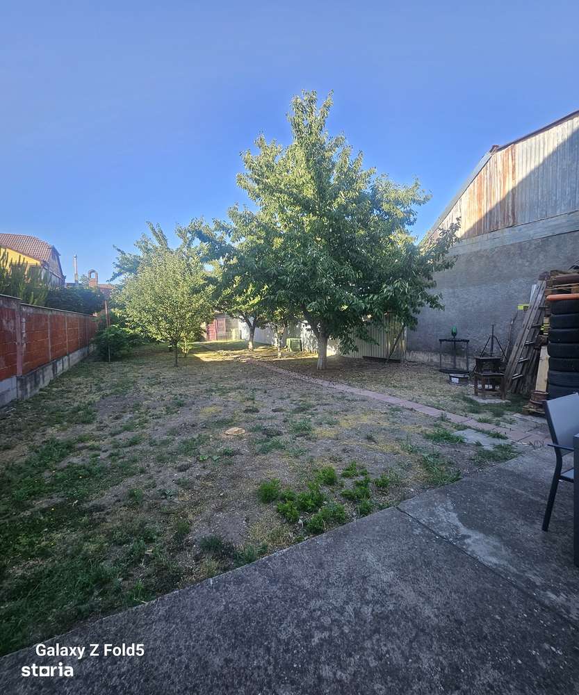 Casă cu grădină frumoasă în Ioșia, Oradea – Strada Henrik Ibsen - Imagine principală: 4/20