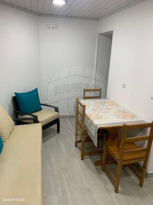 Moradia T2 para arrendamento - Grande imagem: 4/9