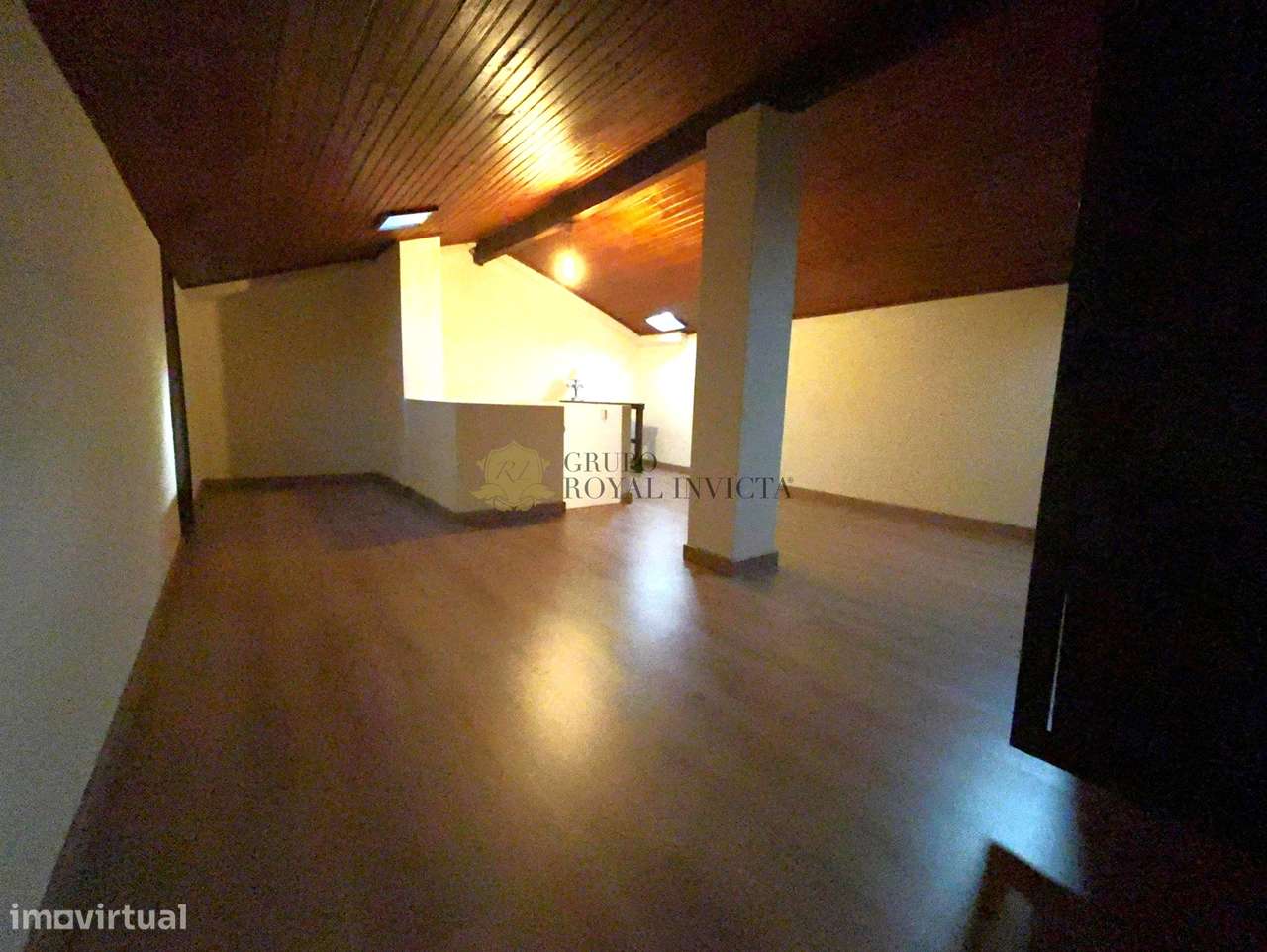 T3 Duplex com Terraço e  Garagem Box  em são Cosme -gondomar-22