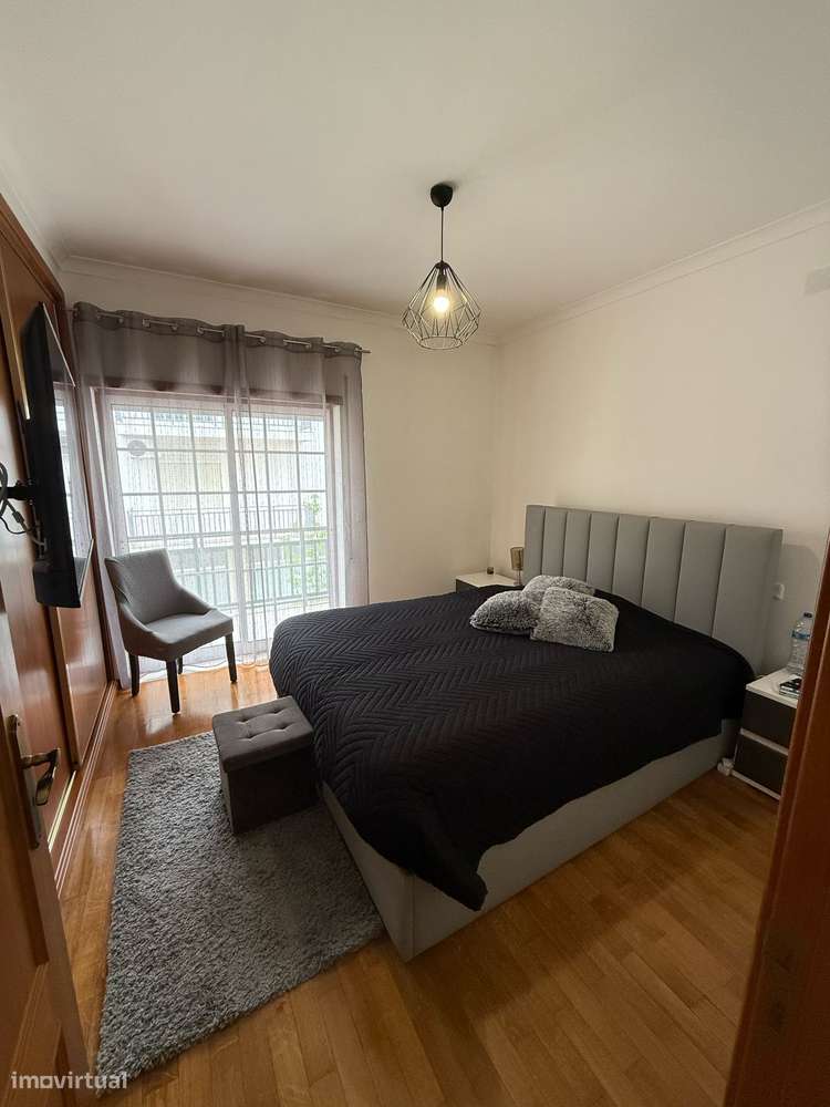 Apartamento T4 Marinha Grande com garagem-15