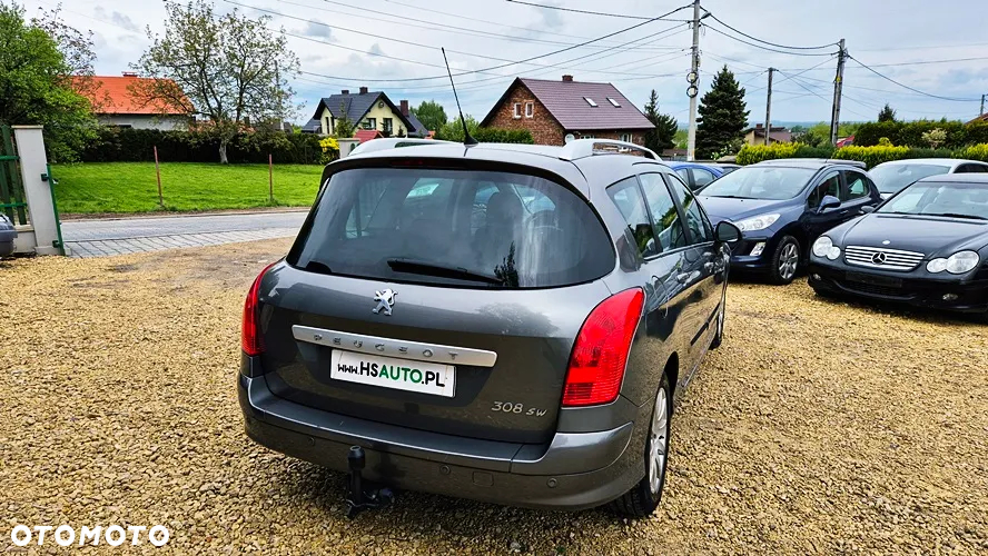 Peugeot 308 1.6 Premium Plus - 17