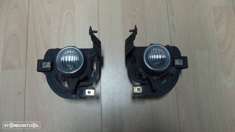 Farol nevoeiro Alfa Romeo 147 ano 2006 ( vendo a unidade) - 1