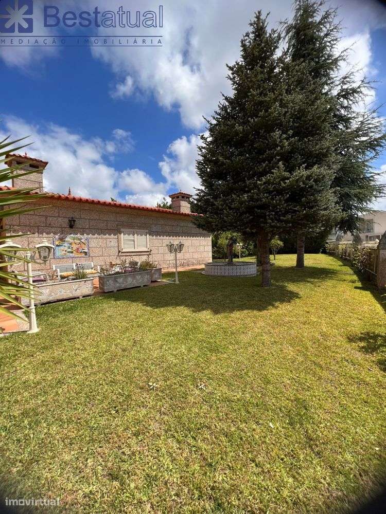 Moradia T4 - 4 Suites - Possib. Permuta - Ribeirão-22