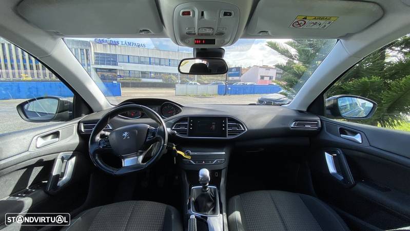 Peugeot 308 1.5 BlueHDi Style - 24