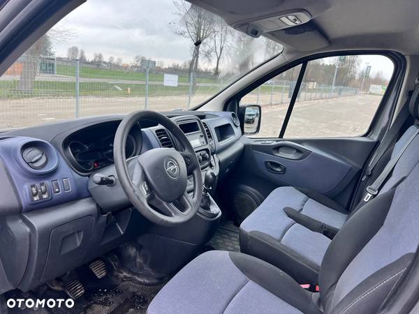 Opel Vivaro - 12