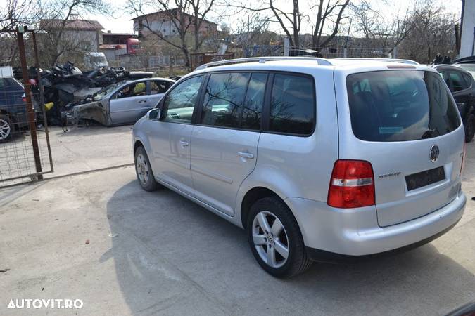 Dezmembram Vw Touran 2.0 BKD - 4