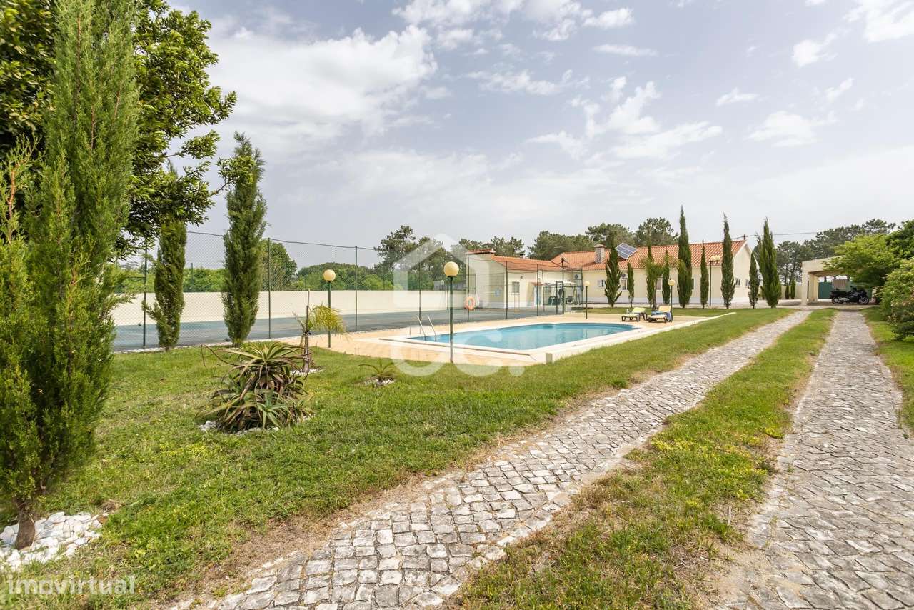 Quinta com 5 quartos com  piscina, campo de jogos e Boxs para cavalos-54