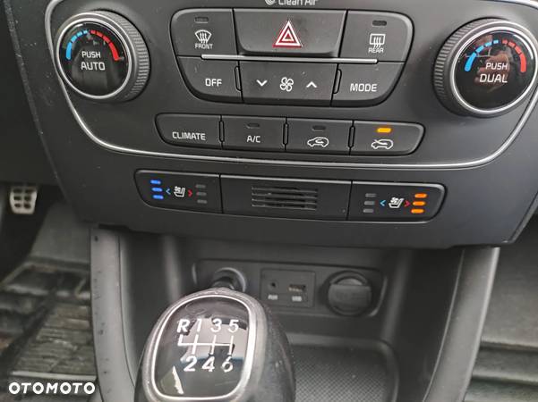 Kia Sorento 2.2 CRDi 4WD Excecutive - 18