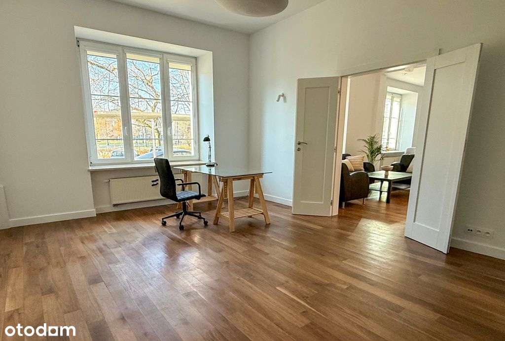 Przestronne 3 pok. w przedwojennej kamienicy-0