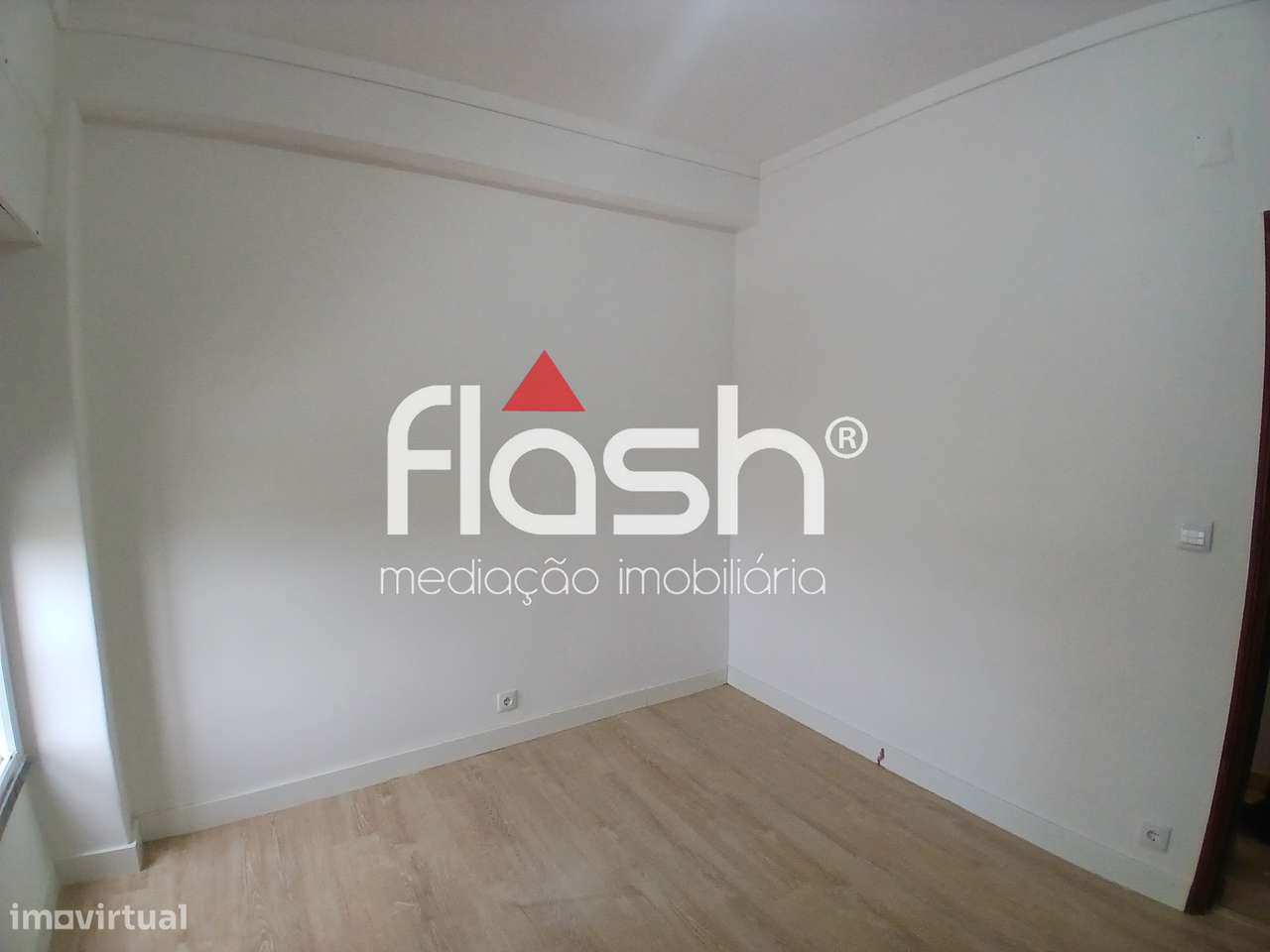 T3 com Elevador em Carnaxide - Grande imagem: 5/17