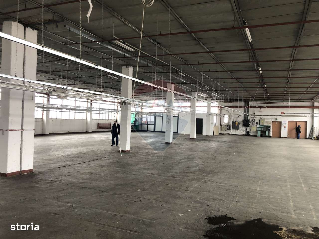 Spațiu industrial de inchiriat,  1650 mp, zona aeroportului, la etaj - Imagine principală: 5/9