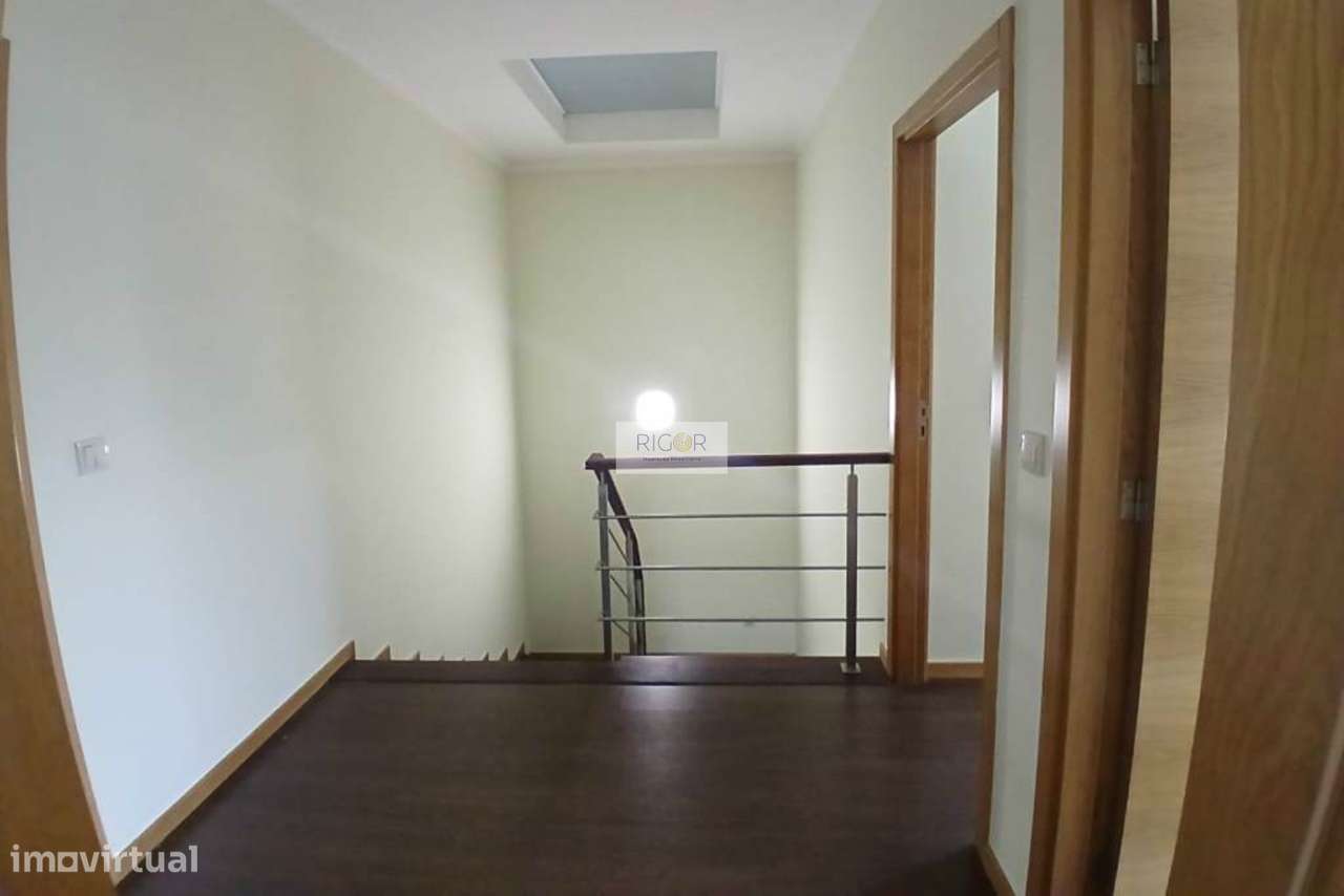 Moradia Geminada T4 Venda em Cidade da Maia,Maia-12