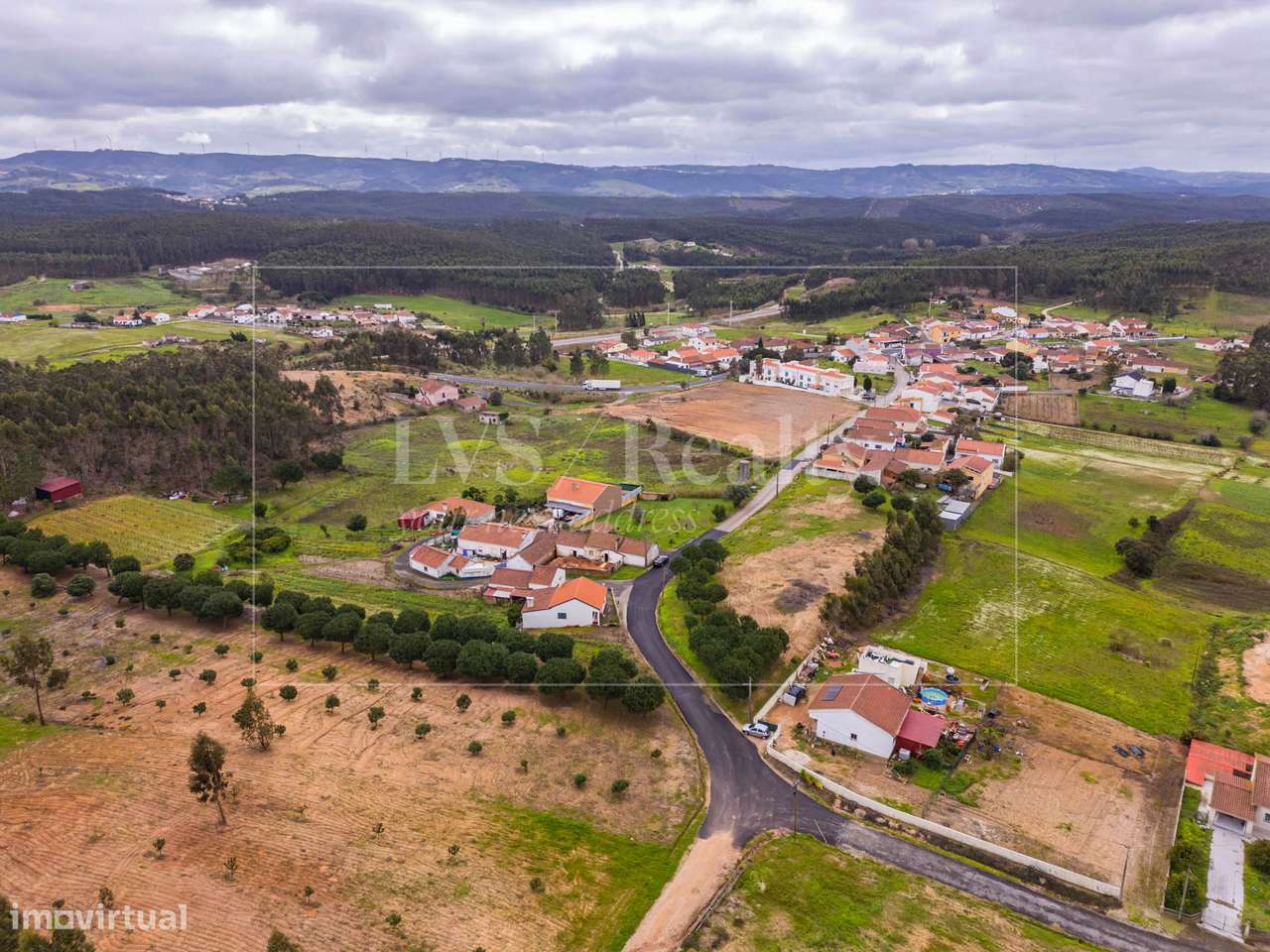 Terreno Urbano com viabilidade de Construção em Torres vedras-11
