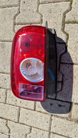 Dacia Duster lampa prawa tył - 1