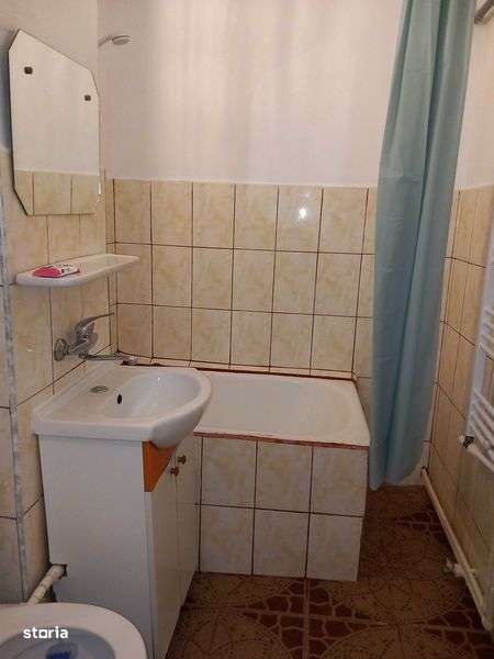 Garsoniera mobilata etajul 3 Bariera Calarasilor - Braila - Imagine principală: 3/7