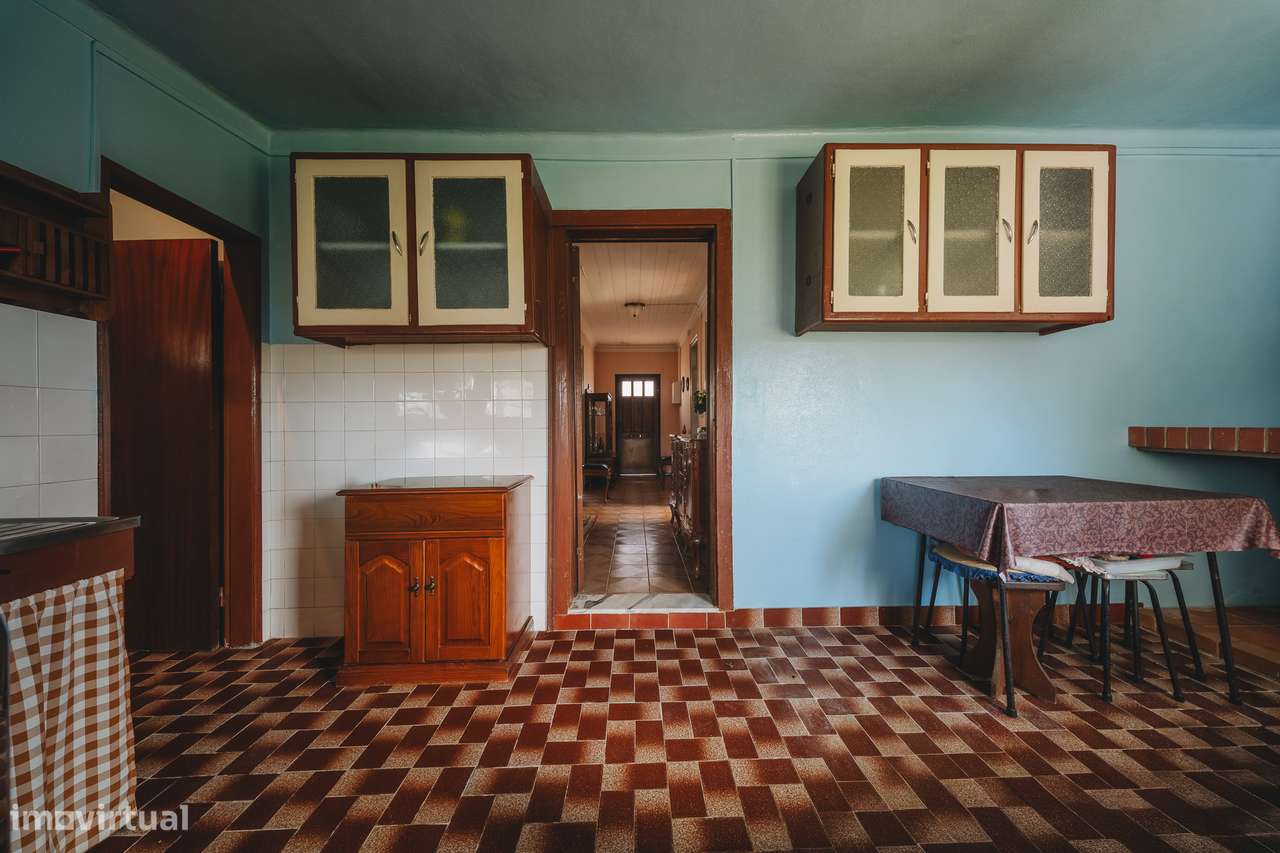 Moradia T3 com Terreno de 1.577 m² | Ribeira do Fárrio – Ourém-22