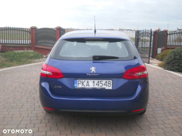 Peugeot 308 1.5 BlueHDi Active Pack Business S&S EAT8 - 4