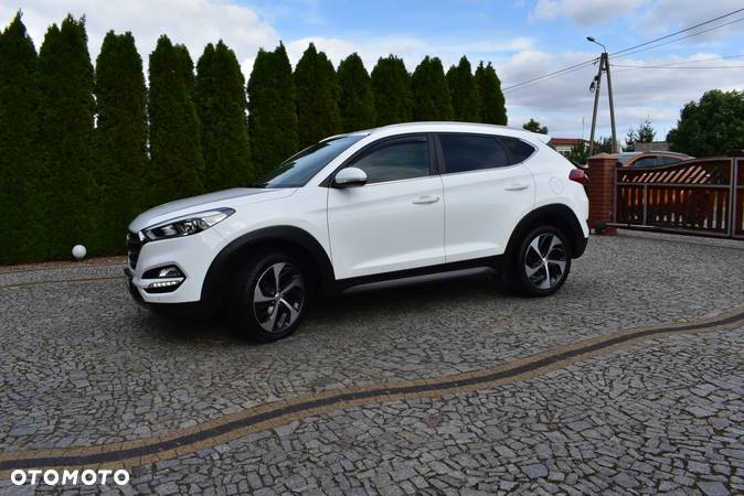 Hyundai Tucson 2.0 CRDi 4WD Intro Edition - 4