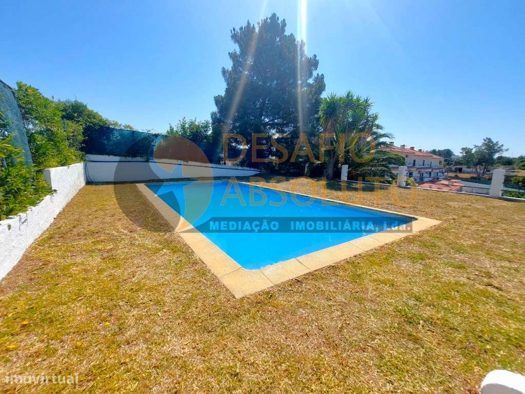 Moradia em Banda T4 c/ Piscina e Garagem. Quinta da Serralheira - S...-29