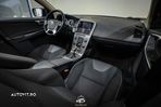 Volvo XC 60 2.4D AWD Momentum - 33