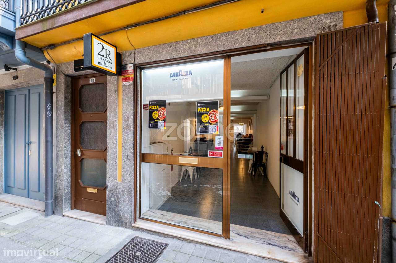 Restaurante/ Pizzeria para trespasse na zona histórica do Porto. - Grande imagem: 5/27