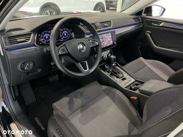 Skoda Superb 2.0 TDI SCR Style DSG - 9