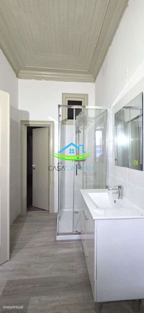 Apartamento T3 com sotão grande no centro de Soure-7