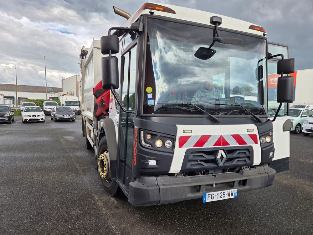 Renault D 2019