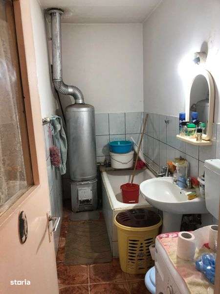 Apartament 2 camere ,decomandat,in centrul localitatii. - Imagine principală: 5/8