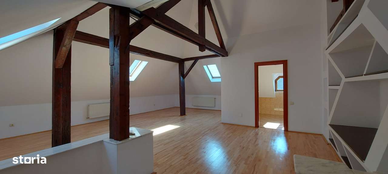 P-ta Alba iulia -strada cu Magnolii,5 camere,renovata,libera,eleganta - Imagine principală: 2/20