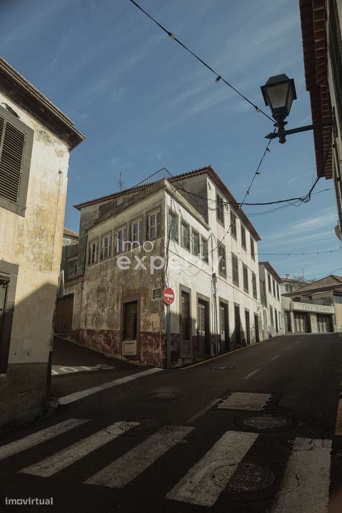 Edifício histórico com projeto aprovado no coração do Funchal-10