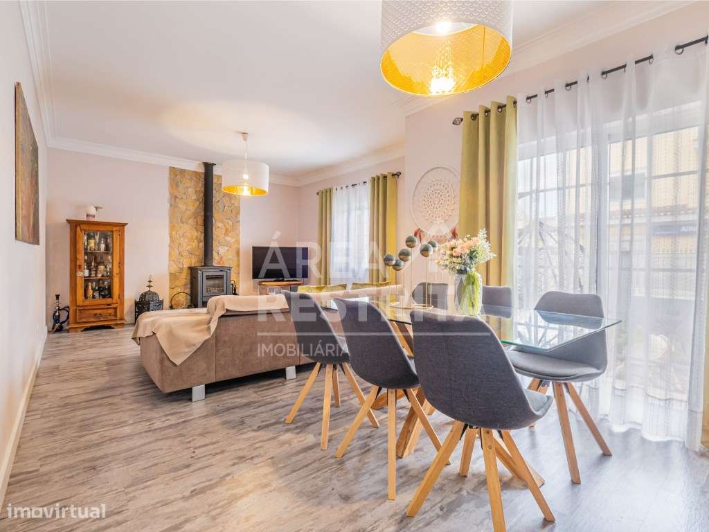 Moradia Isolada T5 Remodelada com Acabamentos de Qualidade. - Grande imagem: 3/60