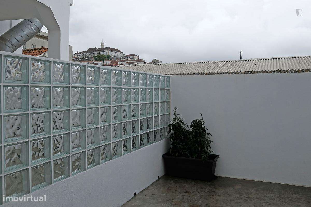 Estúdio - localizado em Baixa Coimbra - Grande imagem: 3/10