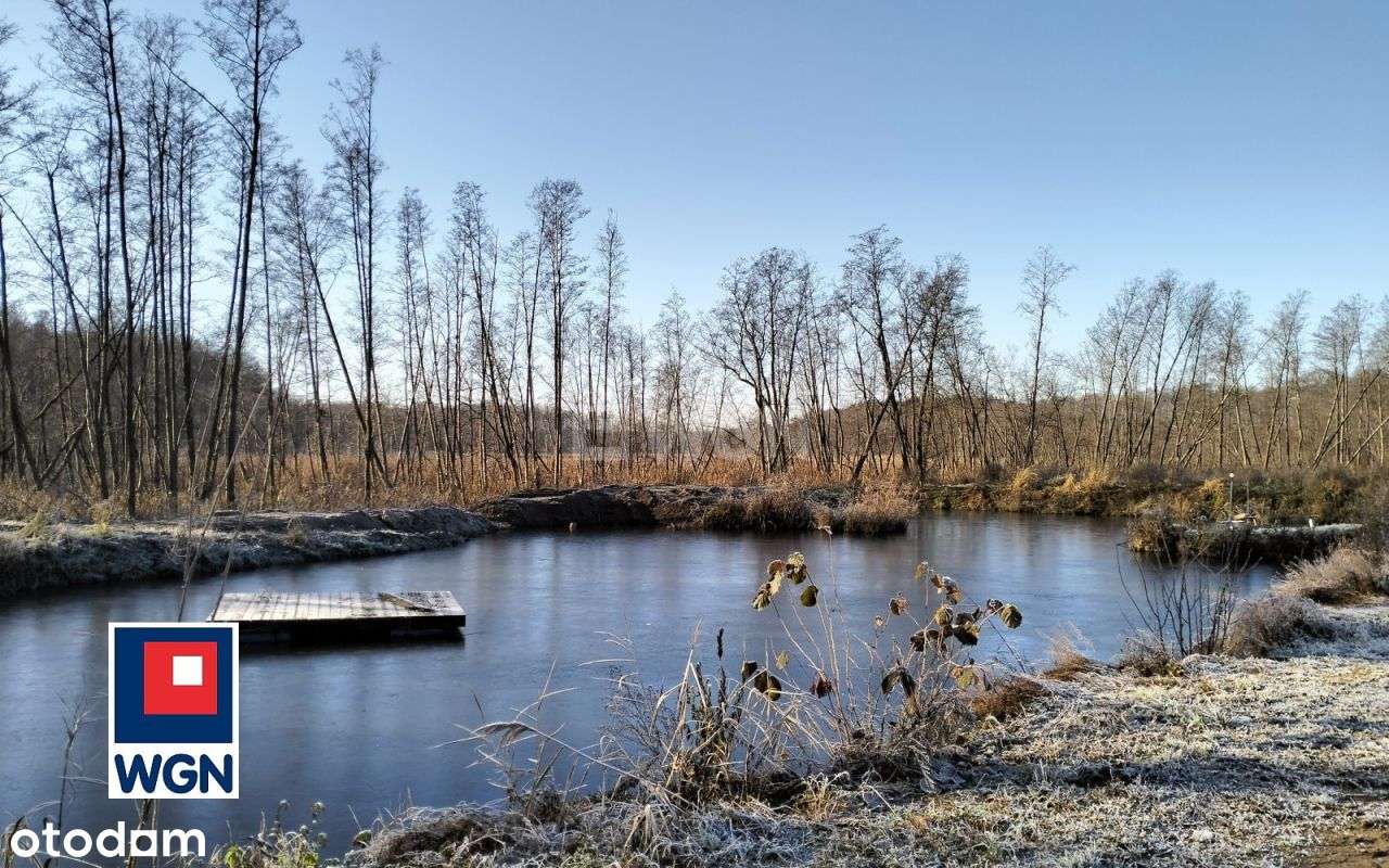 Posiadłość ze stawem z domem w budowie .-9