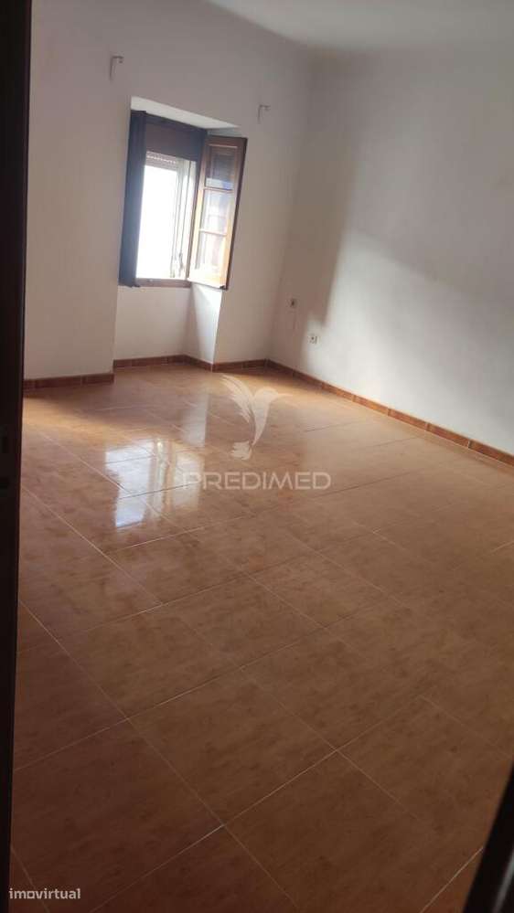 Moradia - Grande imagem: 4/31