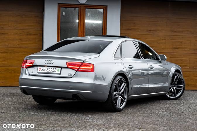 Audi A8 4.2 FSI Quattro - 3