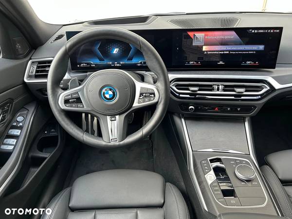 BMW Seria 3 330e xDrive M Sport sport - 8