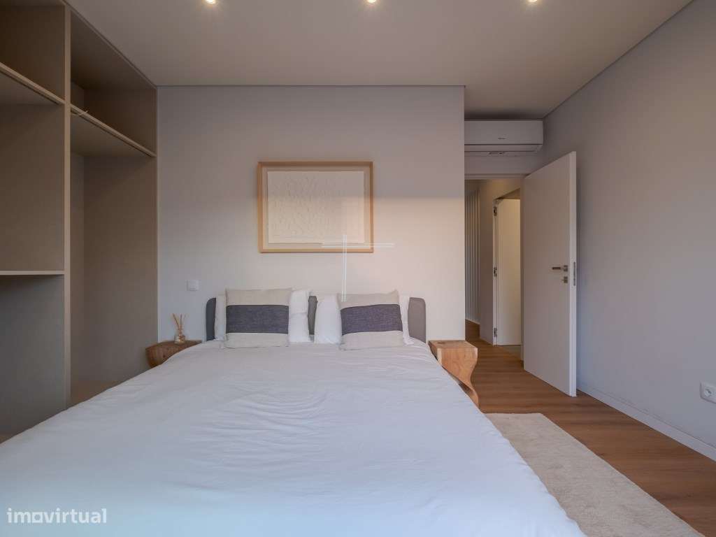 Moradia geminada T3 de arquitetura contemporânea, com garagem e pis...-25