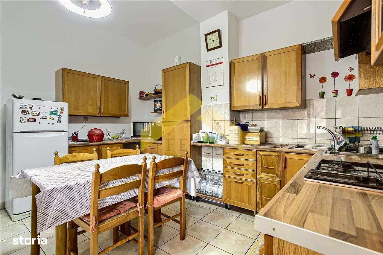 Casa de vinzare zona Gradiste-4