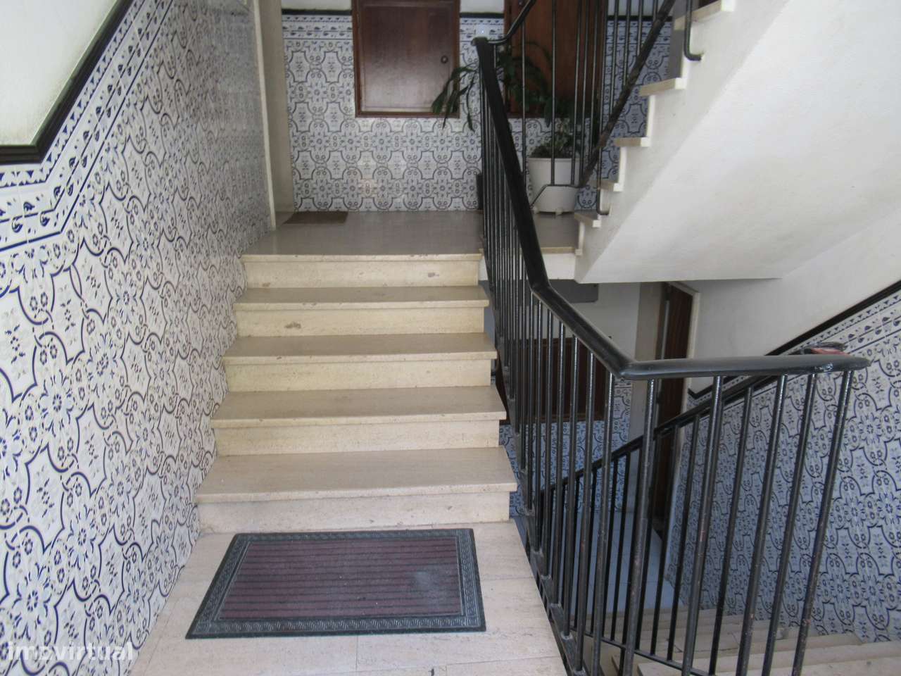 Apartamento T3 renovado na Cruz de Pau (Amora)-17