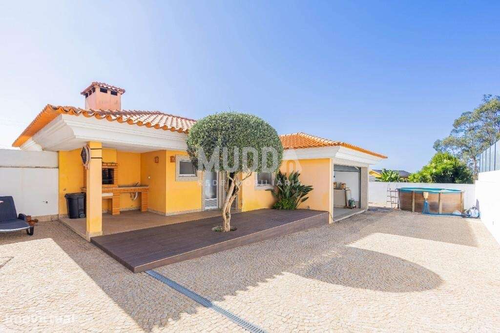 Excelente moradia geminada T4 em Santa Maria da Feira-33