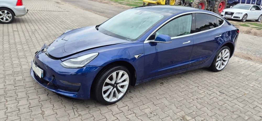 Tesla Model 3 Long Range RWD 2019
