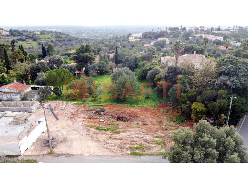 Loulé, Terreno com Projeto Aprovado para Construção de Moradia - Grande imagem: 3/15