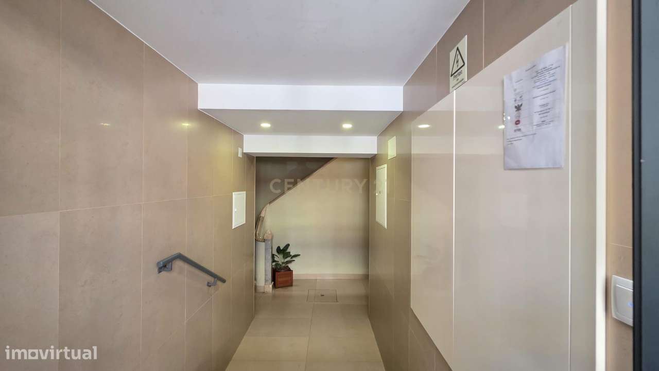 T1 Totalmente Remodelado | Venteira – Amadora | A 5 Minutos da Estação-11