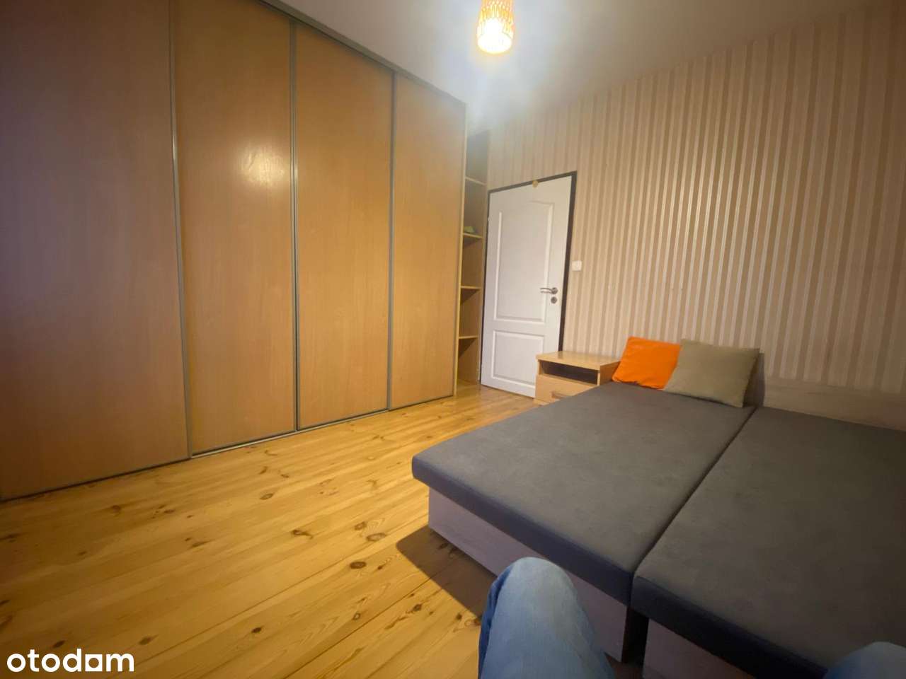 Przestronne 4-pokojowe mieszkanie z balkonem-16