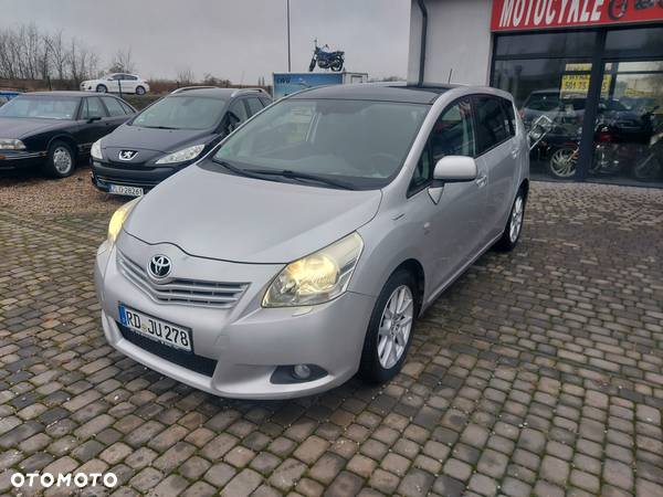 Toyota Verso 2.2 D-CAT Prestige 7os - 8